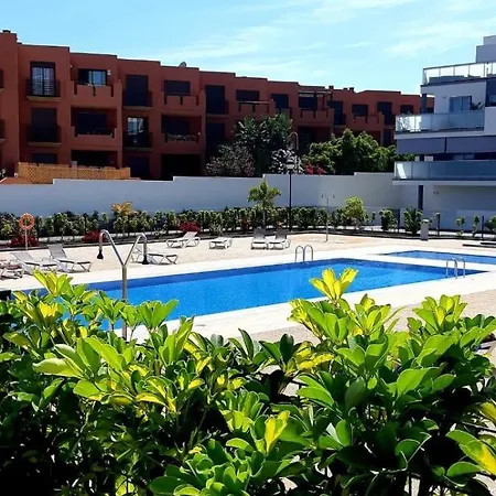 2 Bedrooms And Terrace Апартаменты *